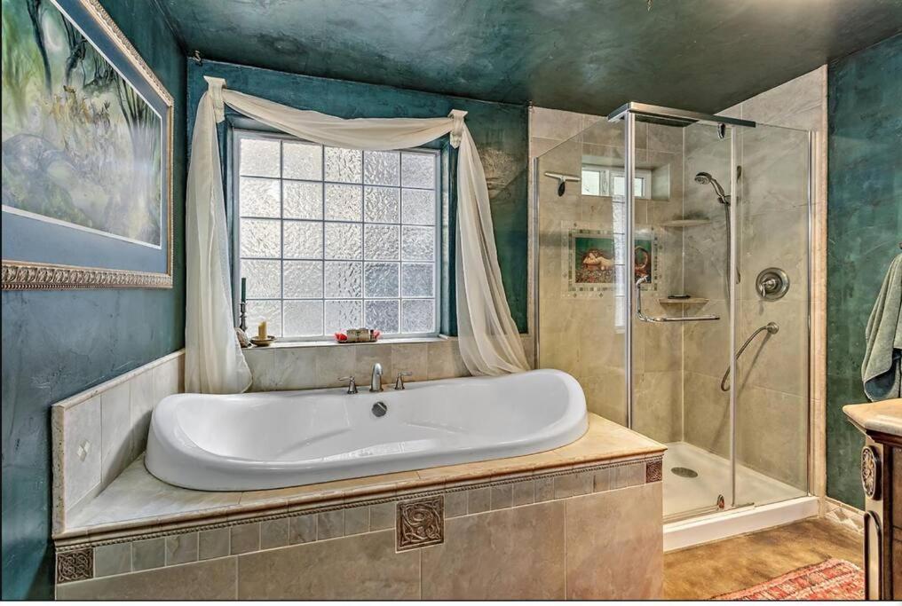 Villa European Style Straw Bale Retreat Ashland Esterno foto