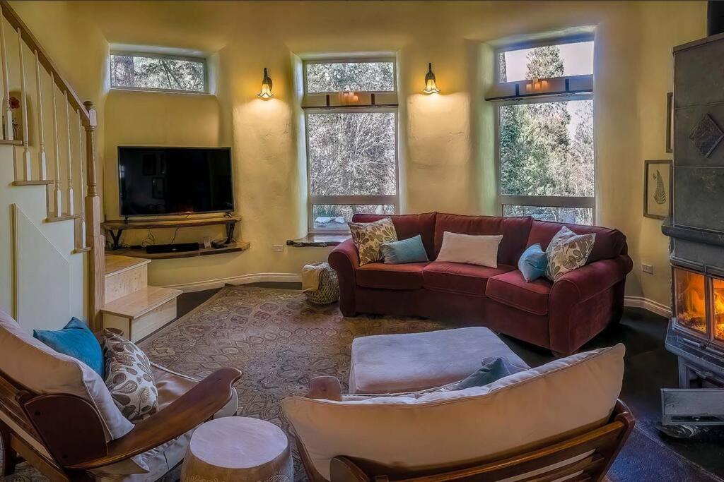 Villa European Style Straw Bale Retreat Ashland Esterno foto