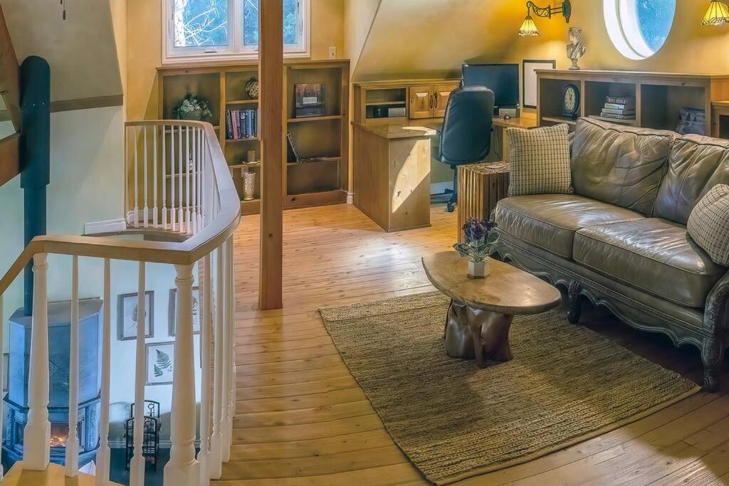 Villa European Style Straw Bale Retreat Ashland Esterno foto